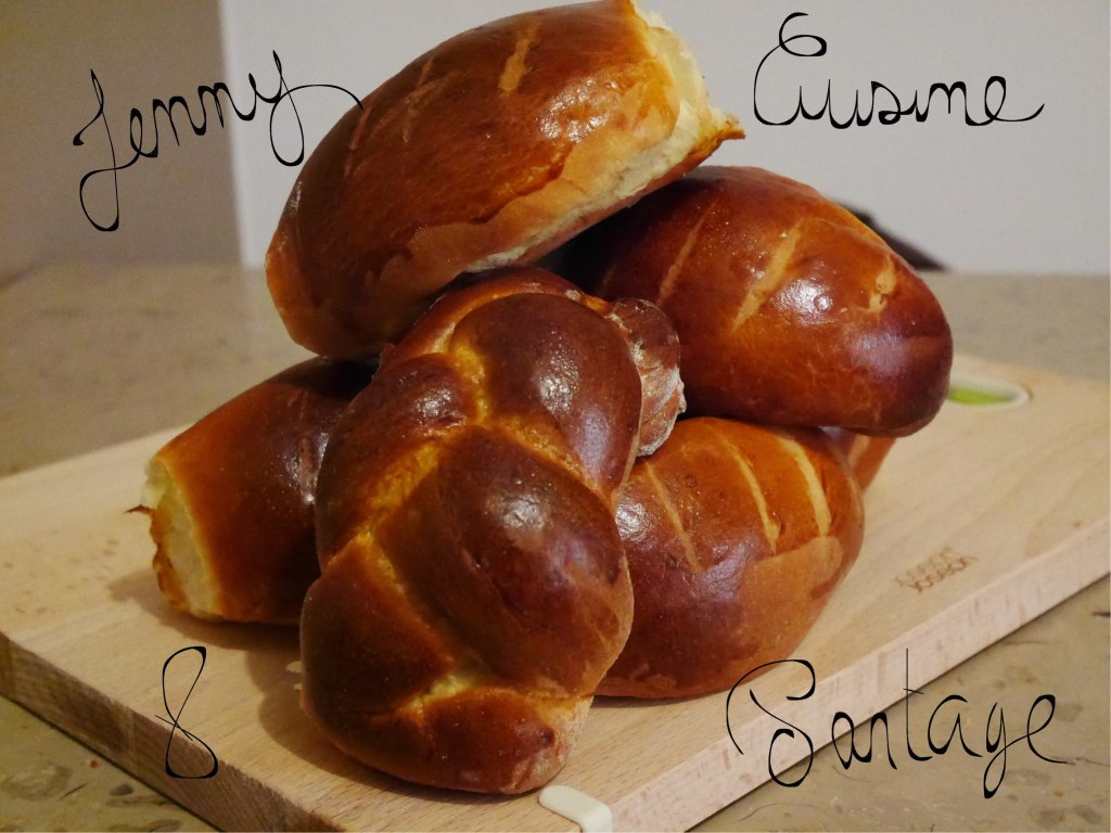 Pains au lait extra moelleux ( levure de boulanger&nbsp;)