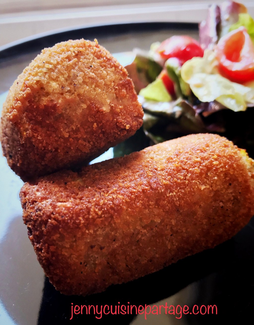 Croquettes de purée de pommes de terre jambon et herbes,&nbsp;panées
